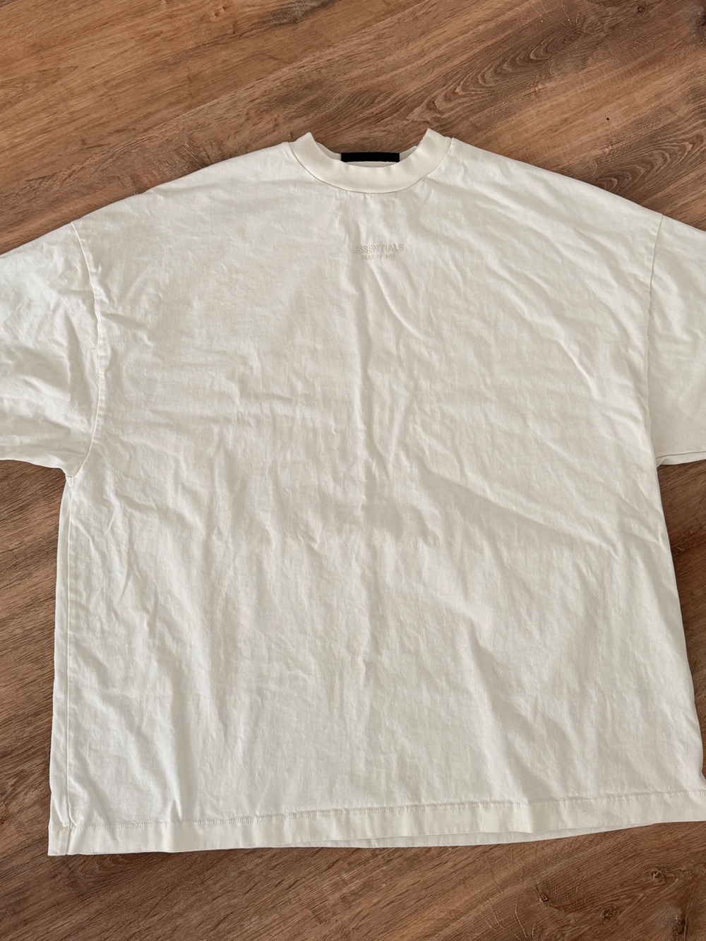 Fear of God ESSENTIALS White Tee